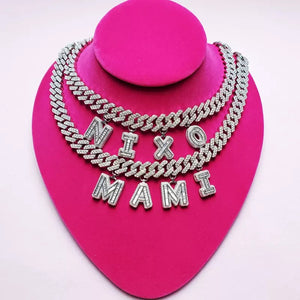 Hot Girl Cuban Link
