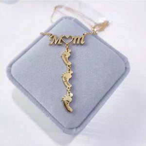 "MOM" Heart Name Necklace